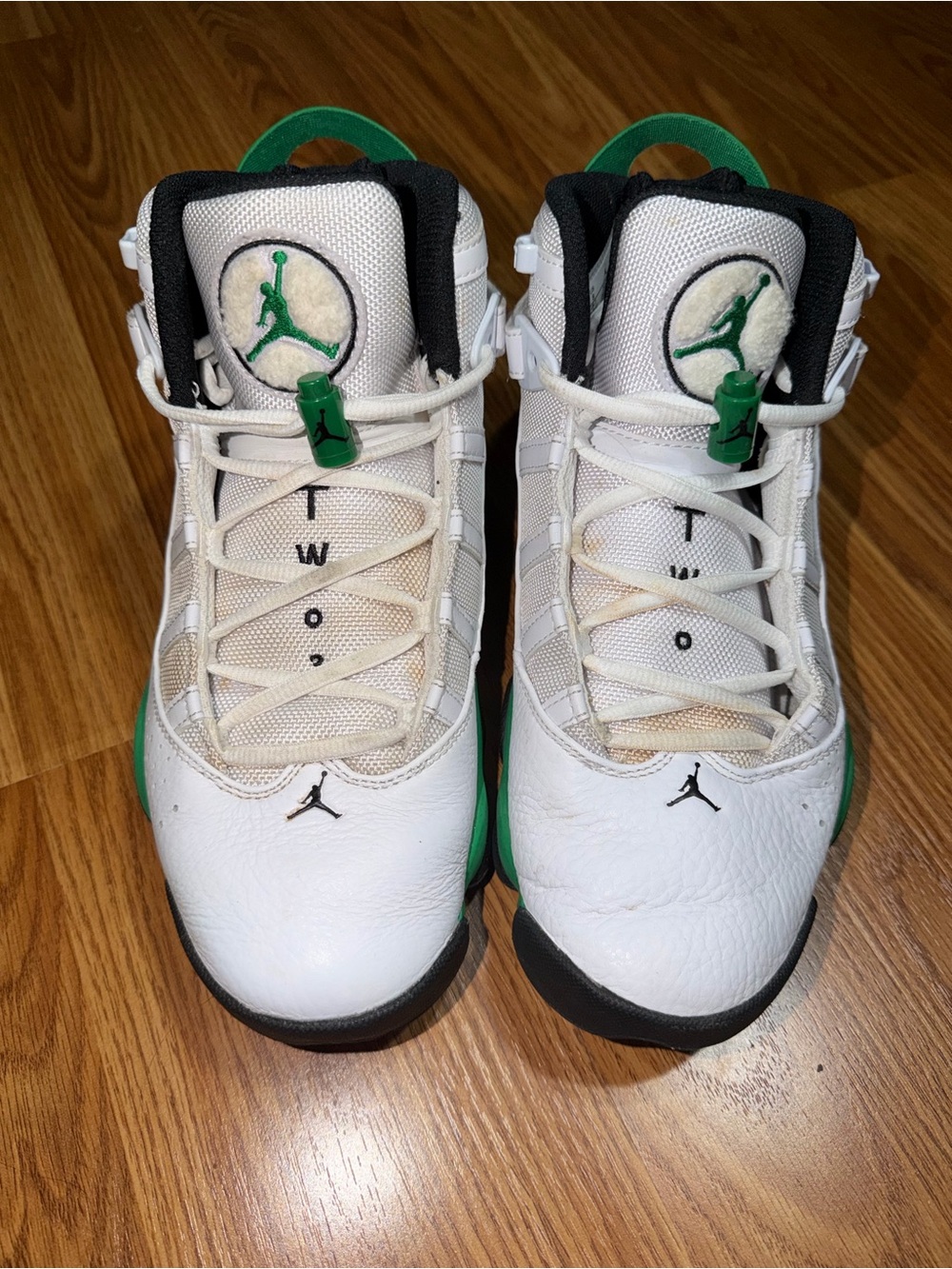 Jordan White & Green Basketball Sneakers size 8